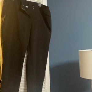 Black cropped pants